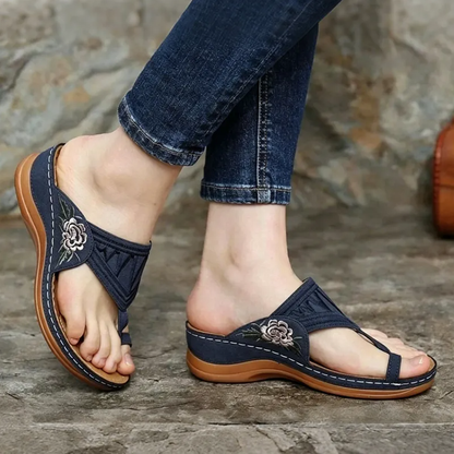 Sandales brodées rétro pour femme | Soutien de la voûte plantaire ergonomique — Marchez toute la journée sans fatigue | Antidérapantes & respirantes